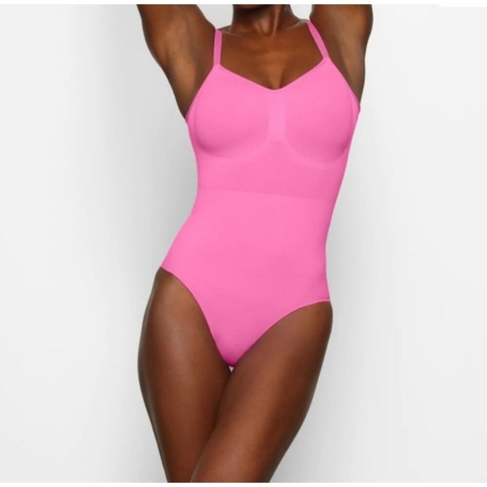 SKIMS Neon Orchid Pink Sculpting Bodysuit 4XL / 5XL